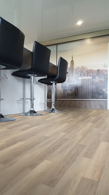 Amalfi Mildmay Oak 4V 69Am16