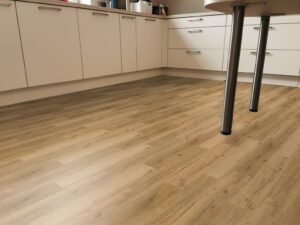 Capri Oak Evita Honey 69Ca03