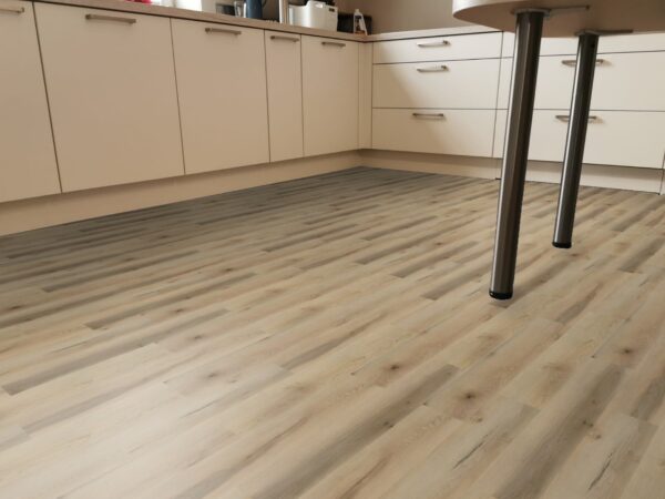 Capri Sorrel Oak 69Ca97