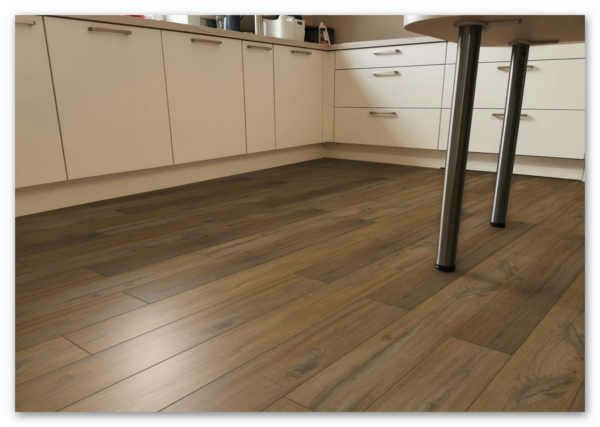 Authentics Manitoba 50-LVRE-123