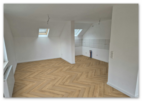 COREtec-Authentics-Regina-Herringbone-50-LVREH-139-Raumbild-04 Authentics Regina 50-LVREH-139