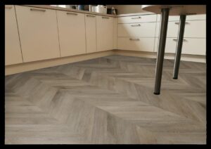 Contours Chevron Constance D5C76544X