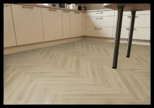 Contours HB Fischgrät Almond IC5580HB58209