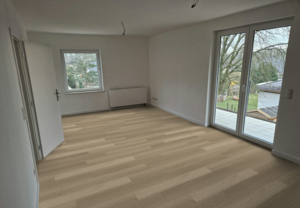 Authentics Sydney 50-LVRE-4882