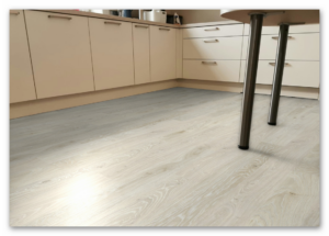 COREtec-Essentials-Boston-Oak-03-50-LVR-1903-Raumbild-01 COREtec Essentials Boston Oak 03 50-LVR-1903