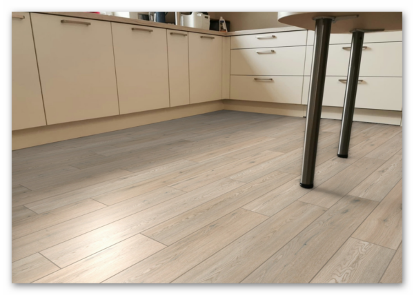 COREtec Essentials Cleveland Oak 62 50-LVPE-1462