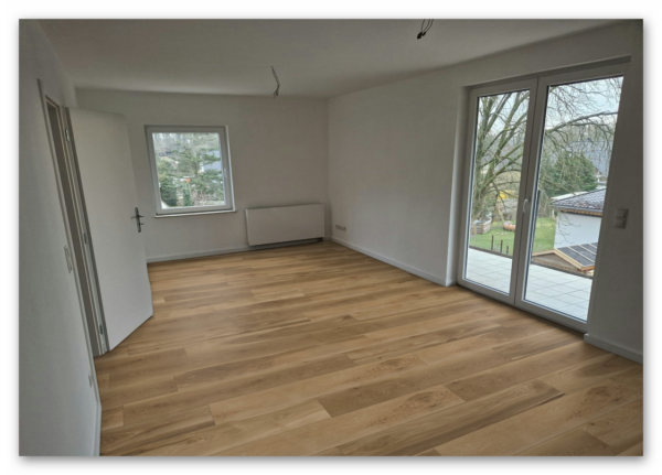 COREtec-Essentials-Ocala-Walnut-87-50-LVRE-2087-Raumbild-03 COREtec Essentials Ocala Walnut 87 50-LVRE-2087