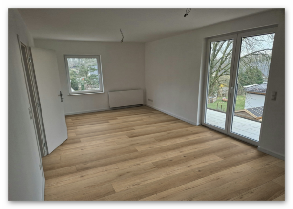 COREtec-Essentials-Tasman-Oak-50-50-LVPE-950-Raumbild-03 COREtec Essentials Tasman Oak 50 50-LVPE-950